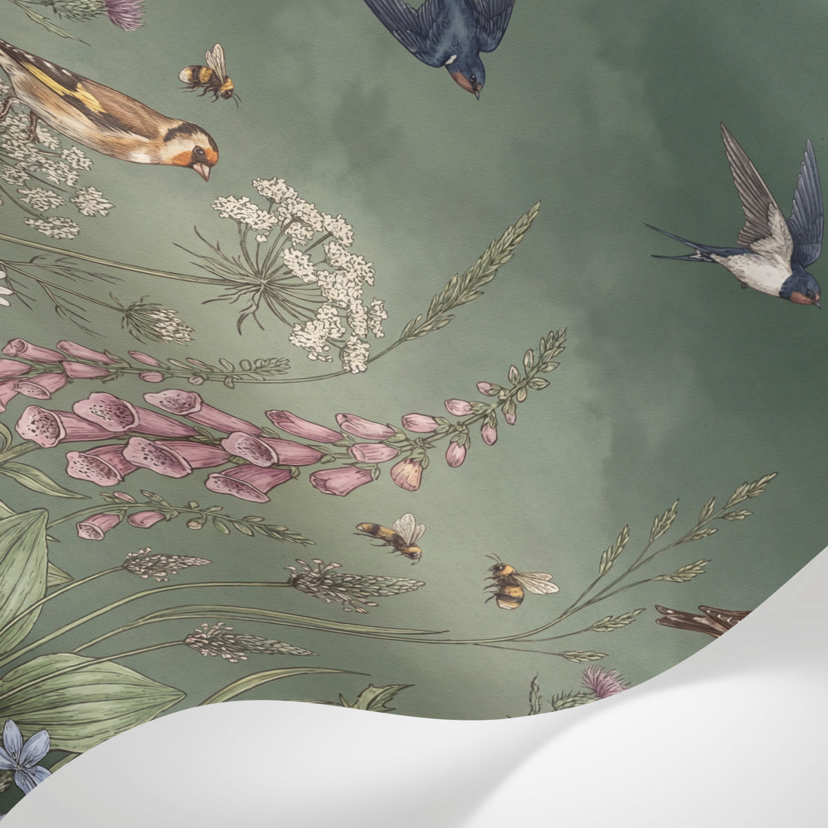Papier peint panoramique fleurs des champs - Oiseaux hirondelles abeilles coquelicots digitales fond vert sauge sur mesure - Matière