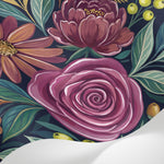Papier peint panoramique floral - Roses pivoines marguerites feuillage automnal fond bleu nuit profond sur mesure - Matière