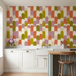 papier peint geometrique rose gold arches repetitives arrondies fond creme olive-3