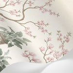 Papier peint panoramique chinoiserie - Magnolias roses branches urnes décoratives fond crème champagne sur mesure - Matière