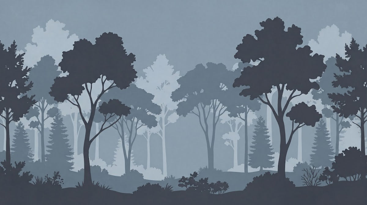 Papier peint panoramique forêt - Arbres silhouettes brume matinale tons gris bleu et beige nuancé sur mesure - Design