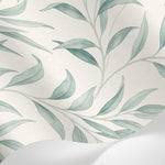 Papier peint panoramique feuillage - Feuillage lancéolé branches ondulantes tons vert sauge et beige crème sur mesure - Matière