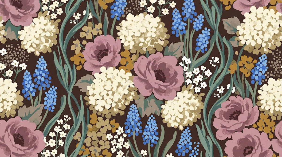 Papier peint panoramique vintage fleurs - Pivoines roses hydrangéas bleuets muscaris fond brun chocolat sur mesure - Design